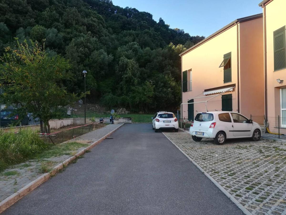 Appartamento Bilocale con giardino near Lerici Trebiano Esterno foto